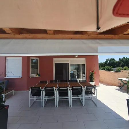 Hébergement de vacances Nikol Pula