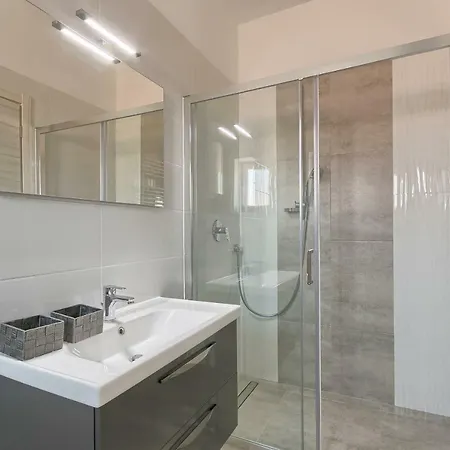 Hébergement de vacances Nikol *