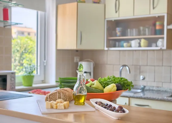 Holiday Nikol Vikendica